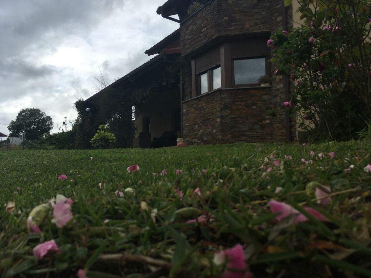 Candamin Acogedora Casa En Asturiasヴィラ エクステリア 写真